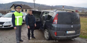 Mașină ticsită cu țigări și un cetățean ucrainean reținut de polițiștii de frontieră din Sarasău