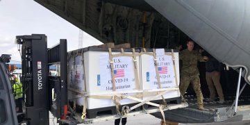 Armata SUA donează echipamente medicale Italiei în lupta împotriva COVID-19