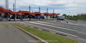 Autocar cu români din Italia, oprit la Oradea