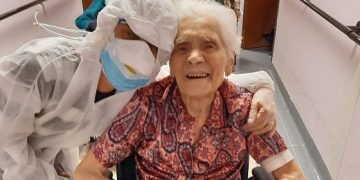 Are 104 ani și după două războaie, a biruit și pandemia