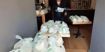 CCF și Le Bistrot, mâncare caldă pentru băimărenii fără posibilități – FOTO