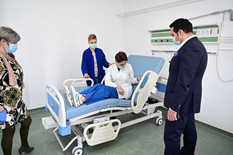 În Baia Mare a fost amenajat spital pentru bolnavii cu COVID-19 în numai 10 zile – FOTO