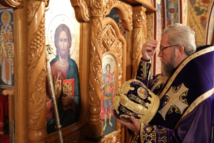 Sfânta Liturghie din Joia Mare în Paraclisul Episcopal din Centrul Eparhial din Baia Mare