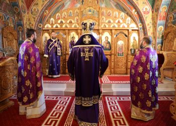 Sfânta Liturghie din Joia Mare în Paraclisul Episcopal din Centrul Eparhial din Baia Mare