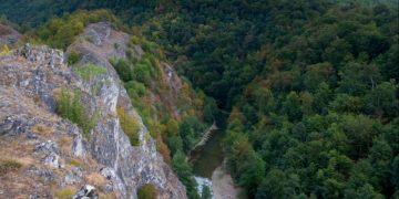 Loc unic în România, Cheile Lăpuşului