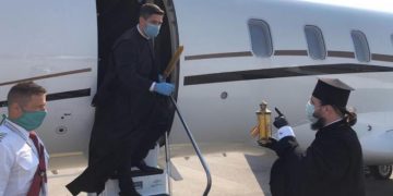 Lumina Sfântă de la Ierusalim a ajuns în România