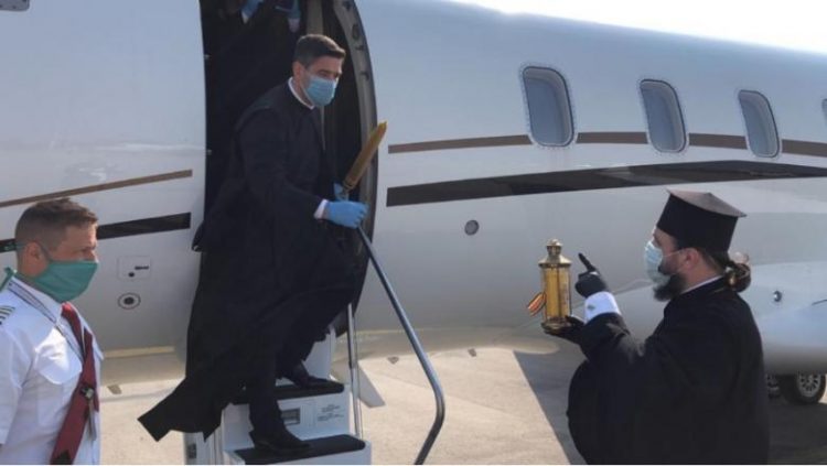 Lumina Sfântă de la Ierusalim a ajuns în România