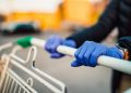 Mit COVID-19 desființat: Mănușile sunt inutile la cumpărături!