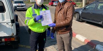 Un şofer prins beat la volan a vrut să mituiască cu 200 de euro doi agenţi de poliţie