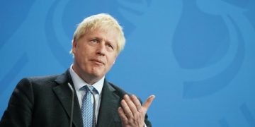 Premierul Marii Britanii, la terapie intensivă. Boris Johnson are nevoie de ventilaţie mecanică