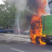 Un camion a luat foc, punând în pericol viața a zeci de oameni