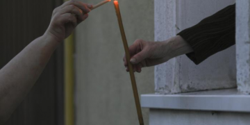 Cea mai mare sărbătoare a creștinătății, celebrată pentru prima oară în istorie fără credincioși în bisericile din România