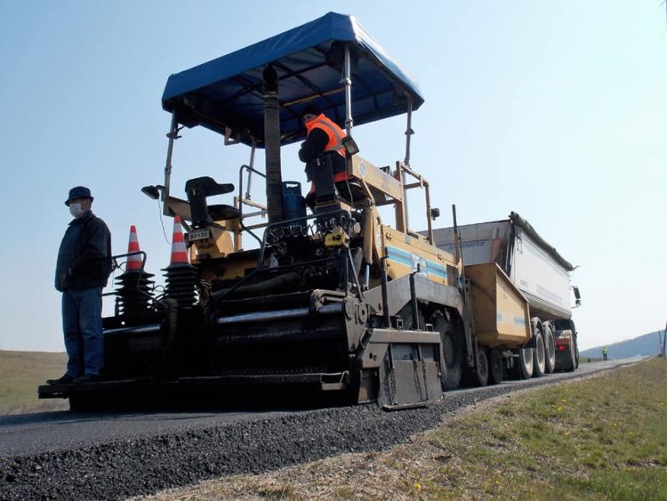 Continuă lucrările de reabilitare a DJ 109 F pe tronsonul Rogoz – Dămăcușeni – Târgu Lăpuș – Coroieni – Baba