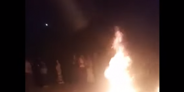 Petrecere în stradă și cauciuri arse, live pe Facebook în noaptea de Înviere