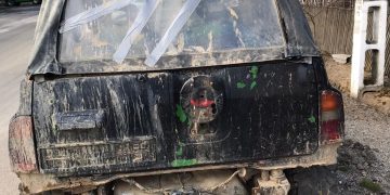 Depistat în trafic de poliţişti în Nistru conducând un autoturism neînmatriculat şi fără permis de conducere