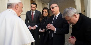 Papa Francisc a donat cinci ventilatoare pentru bolnavii de Covid-19 din România
