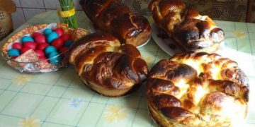 Prescura va fi distribuită vineri şi sâmbătă; credincioşii vor trece pe declaraţie numele bisericii din zonă