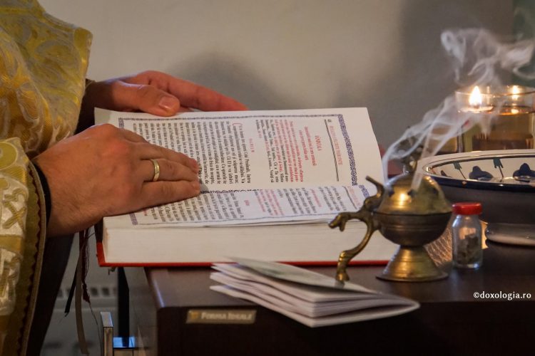 Preot din Eparhia Maramureșului și Sătmarului, infectat cu COVID-19