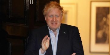 Prim-ministrul Regatului Unit, Boris Johnson, infectat cu coronavirus, a fost dus la terapie intensivă