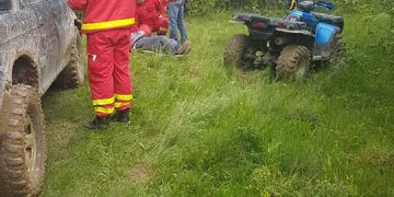 Luptă contracronometru pentru salvarea unui bărbat rănit la Strâmtura – VIDEO și FOTO