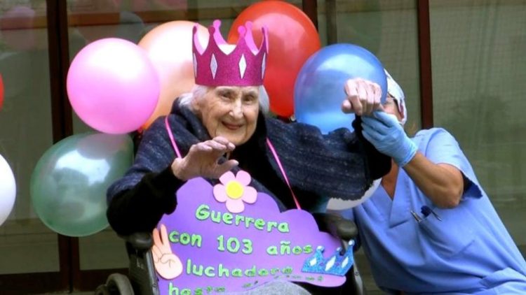 O bătrână de 103 ani din Spania a supraviețuit coronavirusului