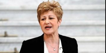 Judecătoarea de la CCR pusă de Iohannis care stă drept și judecă strâmb. Pe salariu + pensie de 12.700 Euro lunar