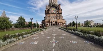 Catedrala Episcopală din Baia Mare este pregătită pentru credincioși