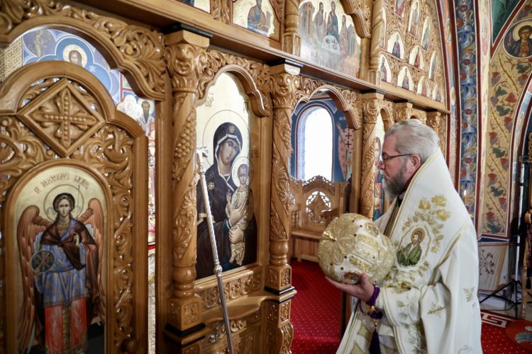 Sfânta Liturghie Arhierească la Paraclisul Episcopal din Baia Mare