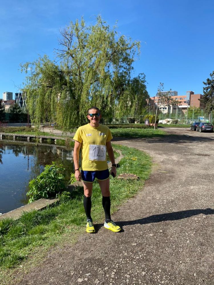 Sorin Octavian Stoica, sportiv legitimat la CS Gold Stars Baia Mare, a alergat 100 de kilometri în 8 ore pentru copiii cu autism