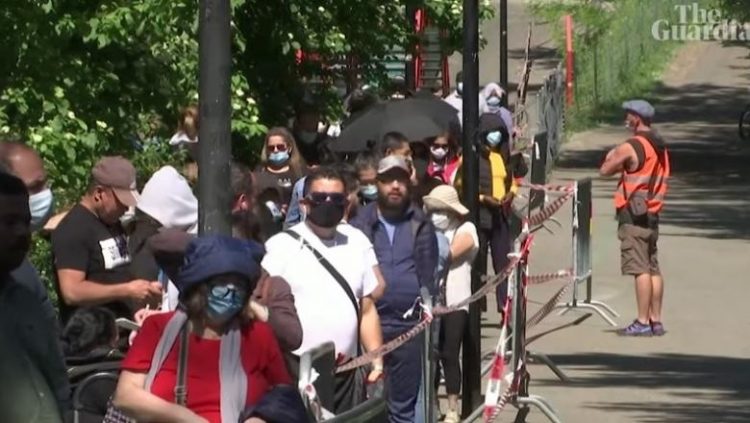 Bogata Elveție intră într-o nouă etapă. Peste 1.000 de oameni au stat la cozi de kilometri pentru a primi alimente gratuite