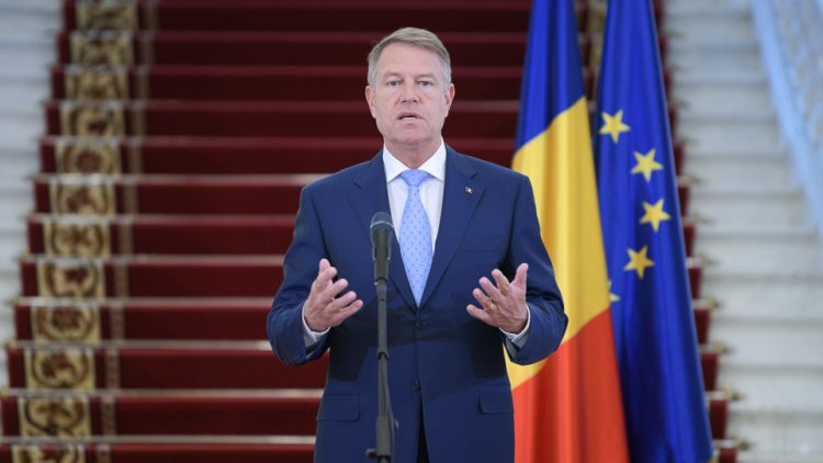 Chiar așa, site-ul președintelui nu-l închideți? x2