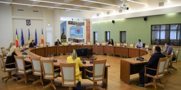 Măsurile de redeschidere a ”industriei ospitalității” în Maramureș, dezbătute alături de reprezentanții HoReCa