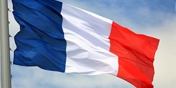 Franţa: Fără carantină pentru “persoanele provenind din UE, spaţiul Schengen sau Regatul Unit”