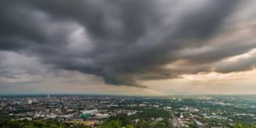 Cod GALBEN: Instabilitate atmosferică și ploi însemnate cantitativ în Maramureș