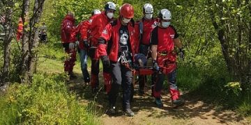 Bărbat accidentat după ce căzut ATV-ul peste el. Intervin salvamontiştii maramureşeni. A fost solicitat elicopterul SMURD