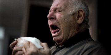 Vela, strănutul și delațiunea!