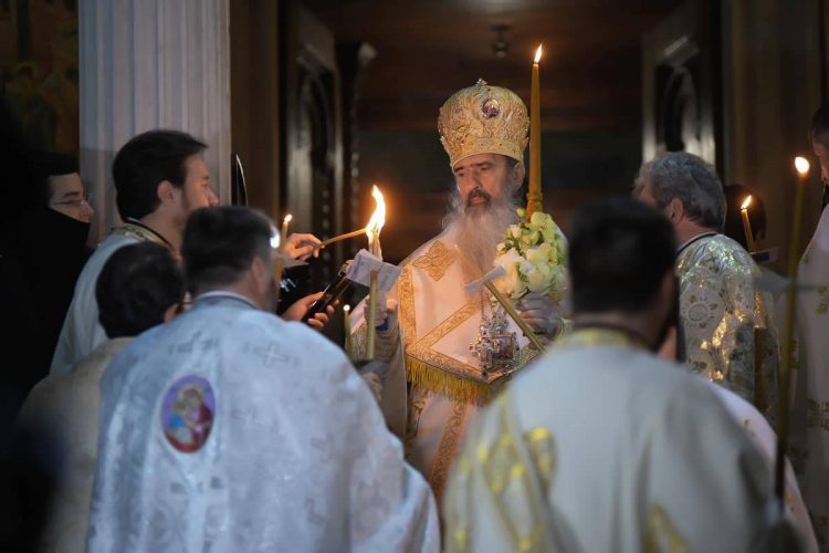 Arhiepiscopul Teodosie va repeta slujba de Paște „pentru a repara un neajuns”