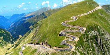Circulaţia rutieră pe Transalpina se redeschide începând de astăzi