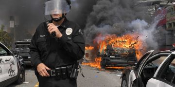 Nerușinare totală la înmormântarea lui George Floyd