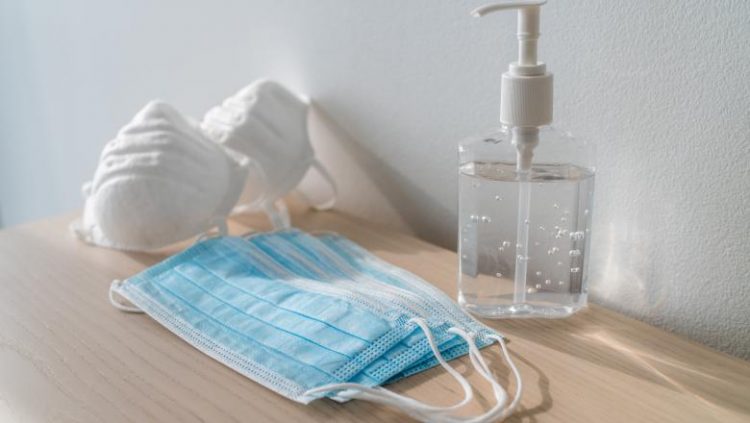 Trei persoane au murit și una a orbit permanent după ce au băut dezinfectant de mâini