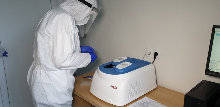 450 de angajați ai Spitalului Municipal Sighet și 350 de pacienți testați pentru COVID-19