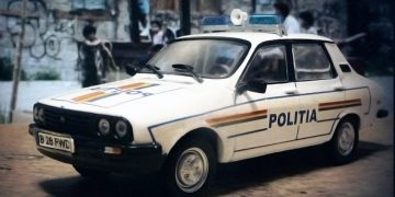 Poliţia Română cumpără peste 6.700 de maşini de la Dacia