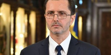 Reacție virulentă a purtătorului de cuvânt al BOR față de „Ofensiva obscenității publice cocoțată sfidător pe panouri stradale”