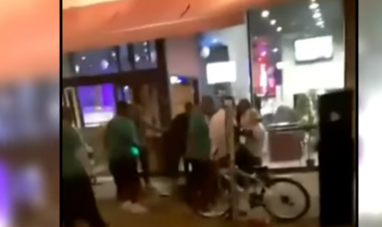 VIDEO. Atac armat la Minneapolis. O persoană a murit și cel puțin 11 au fost rănite