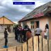 Cinci bărbaţi din Bozânta Mică, arestaţi preventiv pentru trafic de persoane. Ei răpeau oameni din zona Gării CFR şi îi puneau să muncească