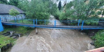 Prăpăd la Borşa! Peste 200 de familii izolate, o parte din oraş fără energie electrică – GALERIE FOTO