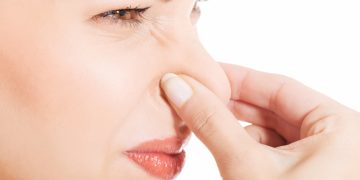 Legea mirosului a fost adoptată de Parlament: primăriile pot interzice orice activitate care generează „disconfort olfactiv” locuitorilor