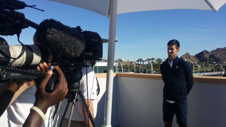 Novak Djokovic a anunţat că este pozitiv la noul coronavirus