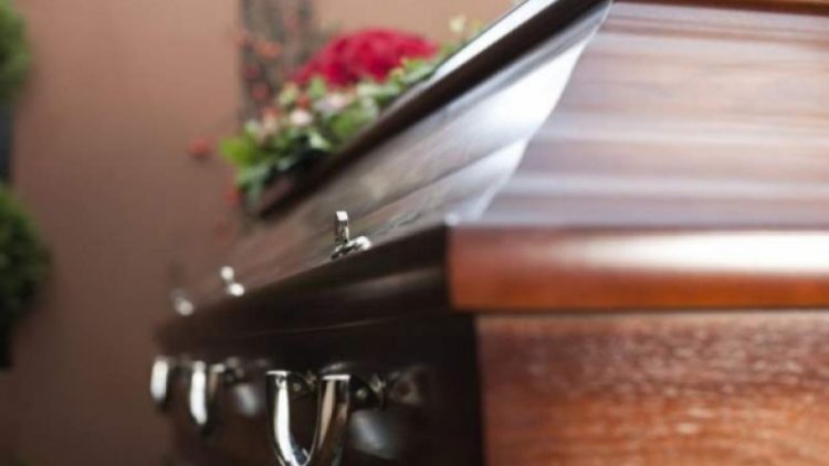 Un român, arestat în Franța pentru că transporta droguri ascunse în sicrie. Cum a fost prins