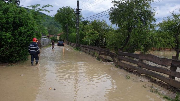 COD ROȘU de vreme SEVERĂ imediată – zonele vizate